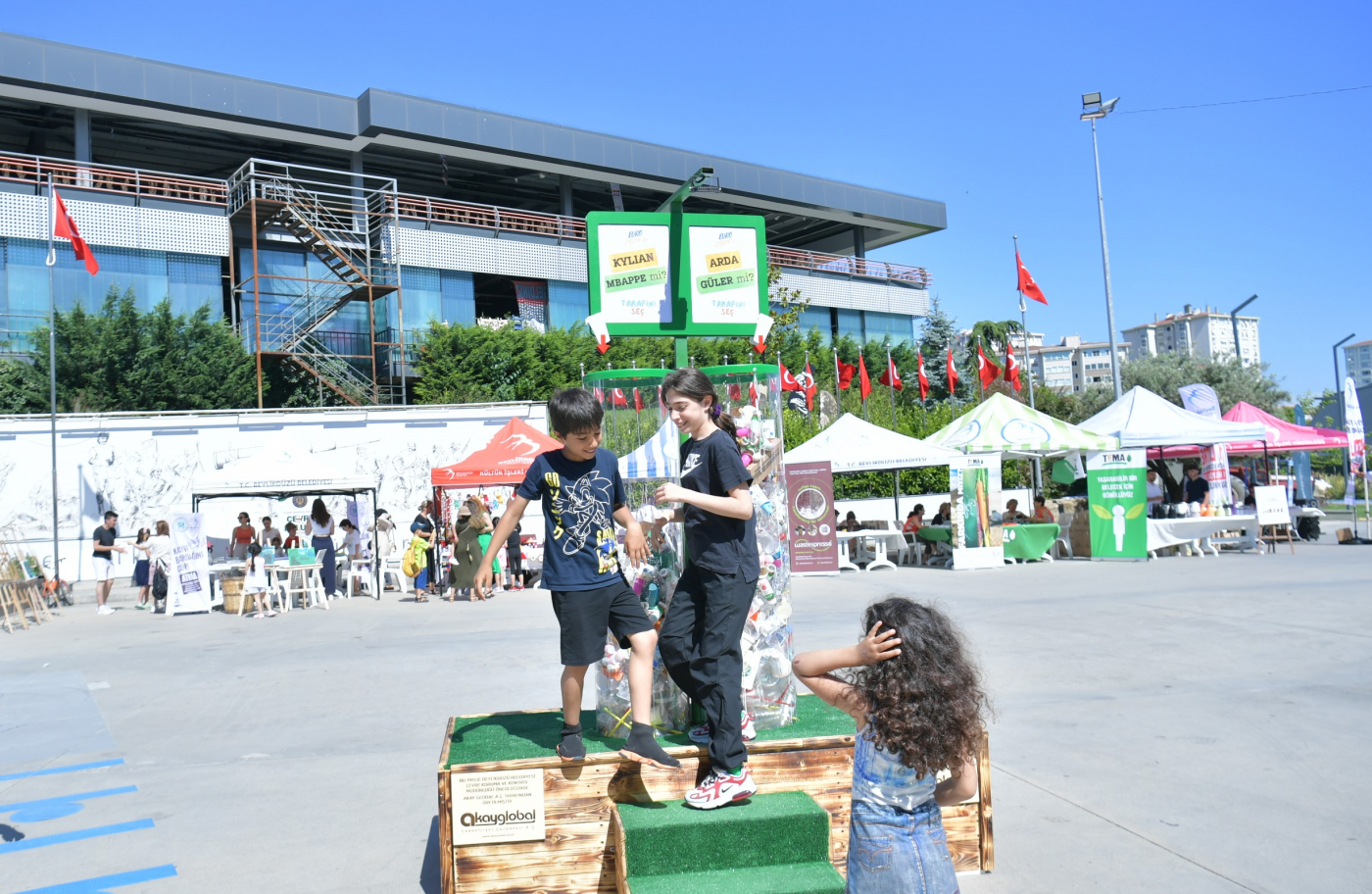 EVRE ŞENLİĞİ VE KAHVE FESTİVALİ RENKLİ GÖRÜNTÜLERE SAHNE OLDU (9)-i66681f83aa3ec.jpg